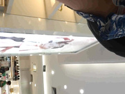 跟拍商场买鞋子的性感短裙美女高清露脸