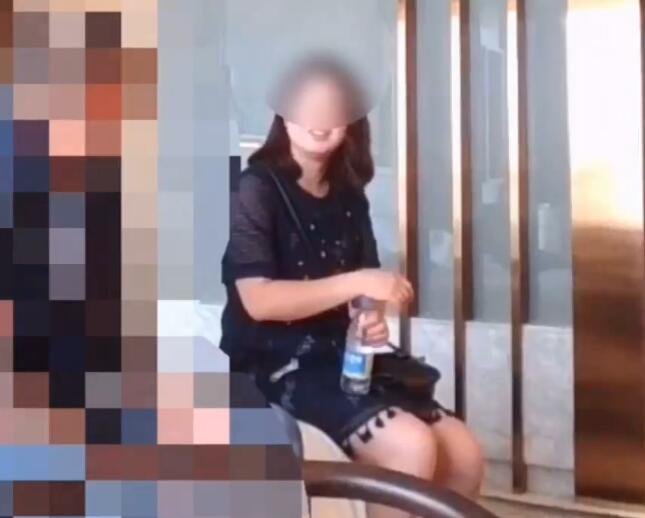 师范毕业的丰满白肤大屁股出轨少妇宾馆约炮偷腥微露脸 叫床特刺激 对白精彩1080P