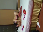 瓜哥套路深养生会所嫖妓双飞姐妹花穿着制服一边草一边手机拍