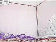 【父女乱伦事件】女儿在家被父亲侵犯！爸爸给你买手机让爸爸摸一下