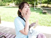 [MOGI-118] デカ尻Fカップの恵体持ちな現役保育士 桐島ゆず香 - 1of5