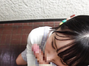 [SUJI-229] おじさん、今何してるの？暇なの？わたしと遊ぼっニコッ笑顔で突然話かけてきた女の子に誘われて…かな 由良かな - 1of5