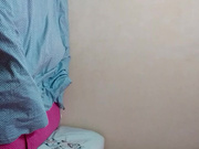 最新流出露脸年轻妹子闺房脱光衣服身体展示 掰开小穴 阴毛浓密 侧卧屁股太性感