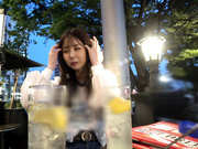 [MAAN-1021] 隠れ痴女なオタク女子 フェスでヤレるって本当？！アイドルより可愛い圧倒的美少女ゲット！高橋ほなみ - 1of5