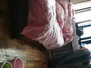 快遞公司上班的猥瑣大叔居家私會豐滿肥臀老相好啪啪打炮 熱情主動邊操邊嘮嗑 叫床聲銷魂 精彩對白 露臉高清