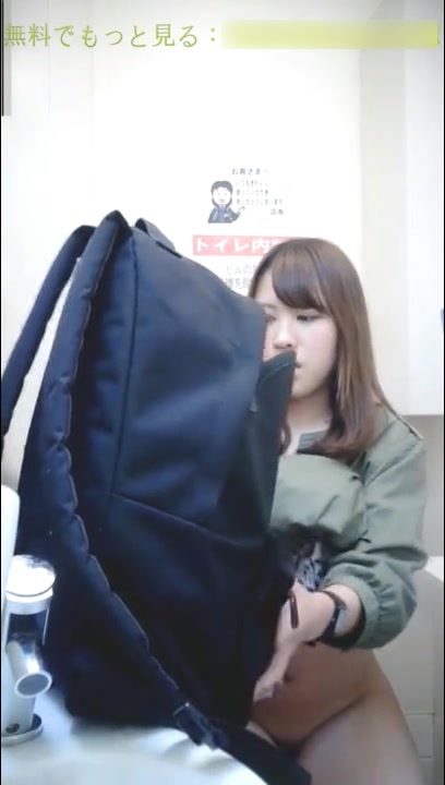 最新流出-美女如雲高級餐廳公共女廁偷拍各式氣質美女如廁噓噓 人長得漂亮就連擦逼的動作都那麽迷人 720P高清原版