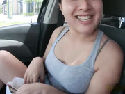 獨家推薦 旅美留學妹李美靜假日和老外大屌男友驅車到荒野露營啪啪野戰車震 貌似妹子胖了不少啊 720P高清完整版