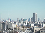 [SONE-613] ロケ先で軽蔑している中年セクハラプロデューサーとまさか相部屋に…【破解】 - 1of5