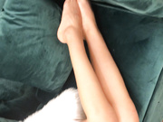 最新眾籌-某網兩個00後極品嫩模星級酒店超大尺度私拍模擬男女性愛 互舔互插愛撫體驗不一樣的刺激 1080P高清原版