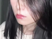 惊险又刺激 调教大二学妹挑战在楼道里打炮 路人经过差点被发现