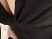 老公给淫妻打电话❤️没想到正在被戴绿帽~~