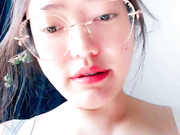 欠操的大奶骚人妻黑丝情趣全程露脸逼里塞着跳蛋抽插自慰，主动给大哥口交大鸡巴激情上位爆草，浪叫呻吟不止