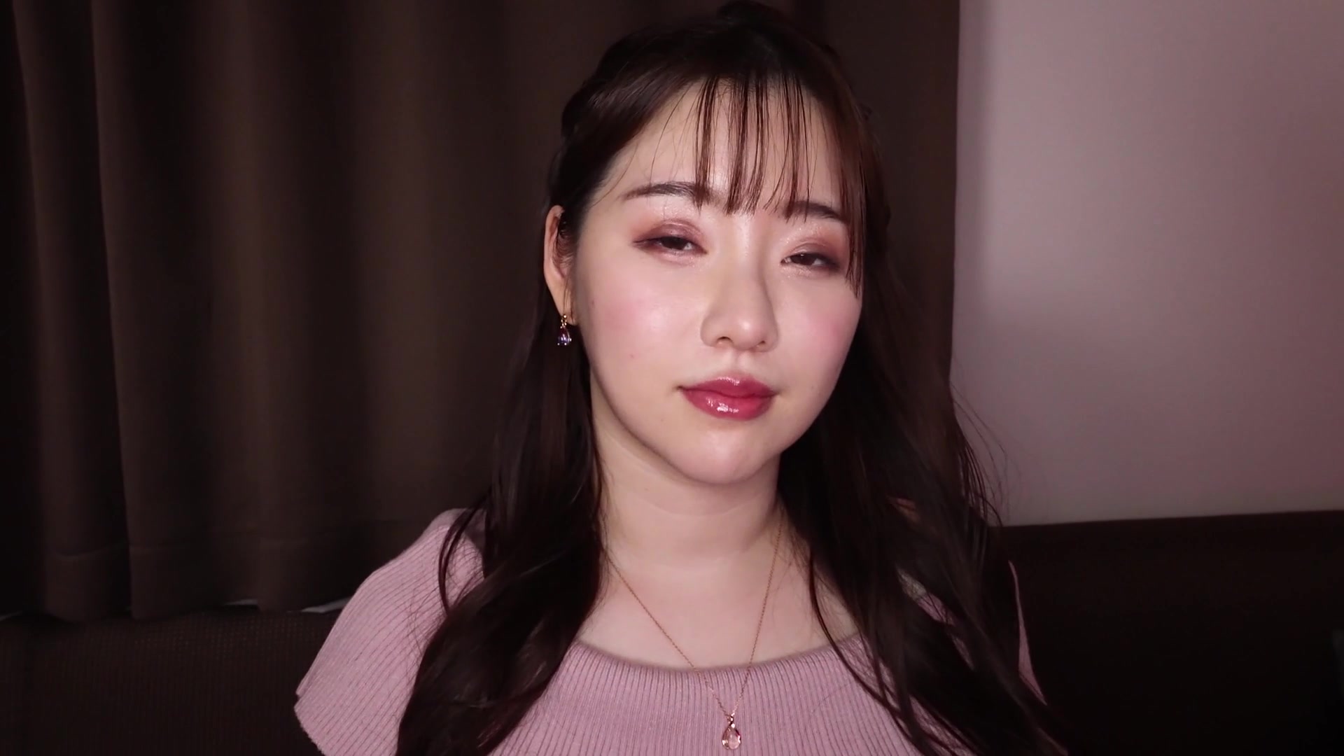 INSTV-664 ホテル浮気 ヤリチン筋肉男たちと浮気3P汗だく中出しハードSEX 丸最レア - 1of5