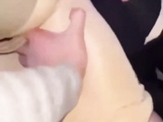 单身宿舍强操喝多了的美女同事 虽然反应有点强烈但是被小伙直接扣B拿下 (2)