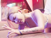 STACY.SEX游艇派对 与闺蜜男友的性爱冒险之旅