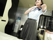 MIDA-793 K県立元男性教諭のスマホから流出した 他校の生徒と中出ししまくった記録。 北乃衣織 - 4of5