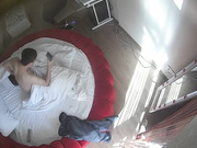 钟点炮房水滴监控TP貌似很赶时间的一对偷情男女骚女戴着文胸上位屁股扭的非常好看