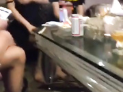 卡拉OK慶生找小姐發紅包脫衣慶祝
