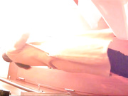最新流出美女如云的餐厅高级坐厕第6季样子好酷的小白领下面穿了好多层啊
