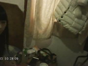 快餐达人城郊召妹泄火看上穿高筒靴的鸡妹二话不说进屋就脱掰开BB瞅瞅然后进入疯狂输出干一半鸡妹接个电话