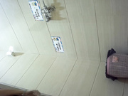 坐盗市最新流出电信营业厅女厕TP黑丝美眉的内裤貌似有很多分泌物仔细擦拭