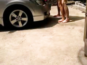 大白天把老婆拉倒院子按在車頭狂草 叫聲刺激.mp4
