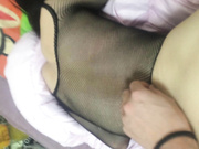 百度云泄密流出视图刮完逼毛的骚妹被男友一边插菊花一边用手揉摸淫穴爽到起飞