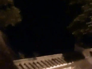 高挑性感的美女主播按照网友要求直播半夜穿高跟鞋超短裙故意勾引摩的司机野战,全程对白,真是便宜了那个司机!