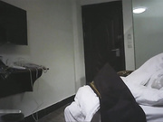 炮神 宾馆约战吊钟大奶白肤长发美女小蛮腰大屁股小骚妹很配合边拍边干连肏2 无水印原版