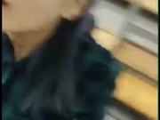 某收费平台流出-颜值极高的大学美女和男友在教室书桌上啪啪,男说：奶子真大,干死小骚货