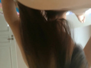 女友白皙漂亮的大学女闺蜜和我们一起合租房子,趁女友上班不在把她按倒,没想到不反抗还主动脱衣啪啪,逼毛真旺!