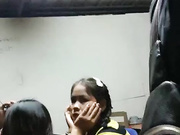 中年男云南边境贫困地区300元就操了位身材颜值很不错的性感大美女,男的身强体壮各种高难度姿势干的妹子受不了要走