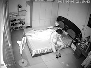【精品推薦】【家庭偷窺第三季】最新破解家庭攝像頭拍攝到的小夫妻日常啪啪過性生活(第十部)～原版高清