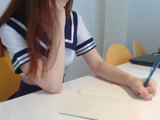 与哥哥乱伦的白虎萝莉-父母不在家时，哥哥乱搞女学生妹妹
