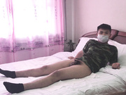 國產TS女神洋洋穿著白色緊身衣與大雞巴健壯哥宿舍瘋狂嗨皮 翹臀後入幹到一半抹點油繼續爆插 呻吟浪叫不斷 國語1080P高清
