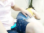 学妹喝多了被无良男女扒光吃奶玩逼抽插颜射