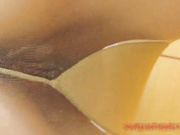 牛人冒充星探忽悠想一夜成名暴富的90后美女拍写真难得一见的白虎嫩逼