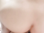 苗条妹子手指捅逼逼口交舔硬自己动后入抽插