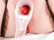 哺乳期奶妈逼肥奶大又露脸镜头前玩弄骚穴淫水