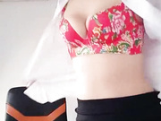 性感美女秘书辞职后约粉丝家中啪啪各种抽插