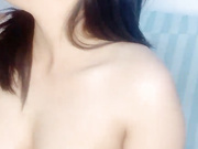 微胖大奶小嫩妹双手玩弄扣穴呻吟诱惑