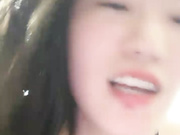 圆圆与多多丝袜美腿小淫穴坐骑大屌内射