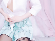 奶酥莉甜甜酱美乳诱惑丝袜美腿展示呻吟诱惑