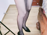 双马尾烈焰红唇坚挺美乳小姐姐黑丝美腿翘臀