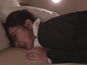 [IPZZ-018] 生意気な上から目線女に逆襲のピストン！！ 傲慢なPTA女会長を舐め回し服従SEXさせて堕としてヤッた。 天海つばさ - 2of5
