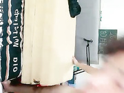 妹子和男友不讲情面深喉怼嘴后入快速打桩